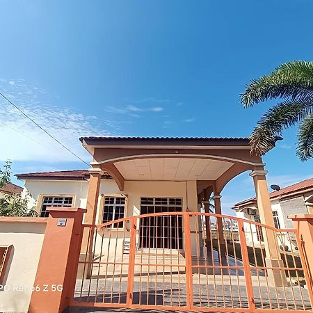 Kembara Homestay Alor Setar Esterno foto